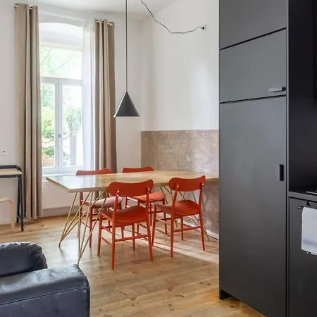 Apartmán Mooeve Boxi With Patio *