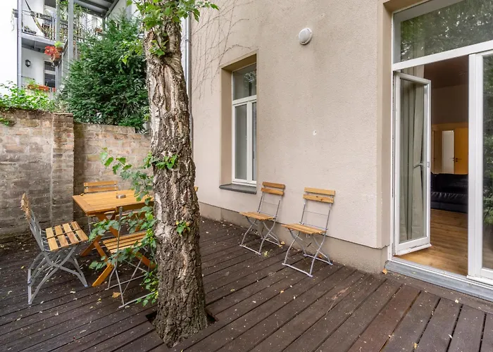 Mooeve Boxi With Patio Appartement Berlijn